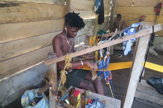 10 Day Ghana Adventure and Culture Tour - Day 2 Accra heritage push: Nkrumah, Arts Center drumming, and Oxford Street at night