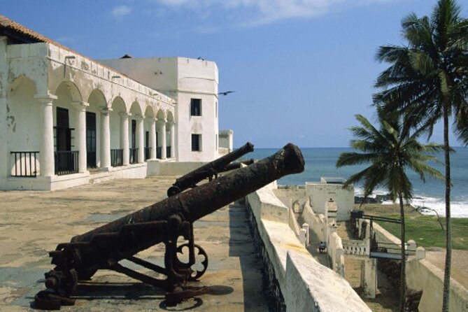 4 Days Trip in Accra, Cape Coast,Kumasi culture & heritage tours - Accra First Stop: Museums, DuBois, and Independence Day sites