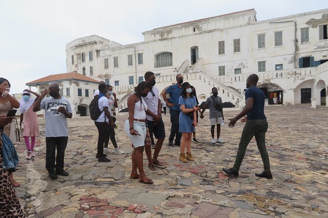 7-Day Private Cultural and Heritage Tour in Ghana - Aburi Botanical Gardens to Adomi Bridge: gardens, beads, and canoe time on the Volta