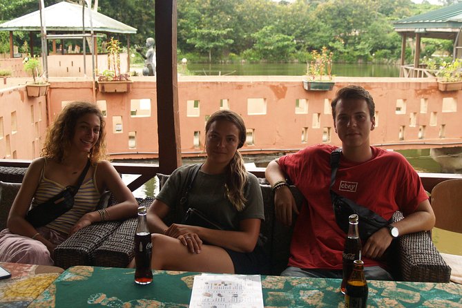 7days/6nights Eco Tourism - Day 3: Likpe caves, the Manhyia Palace, Okomfo Anokye, and Lake Bosumtwi