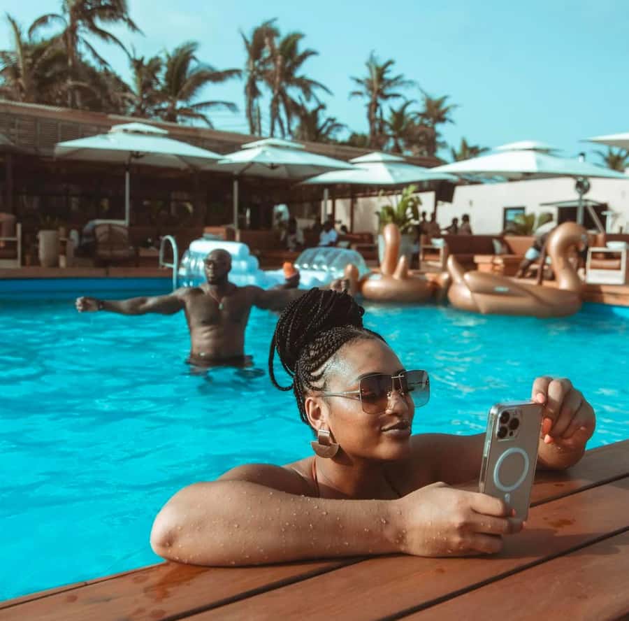 Accra Beachfront Experience: Sun Sand Calm & Lunch - Swimming, Games, and Marine Life Viewing (With Binoculars)