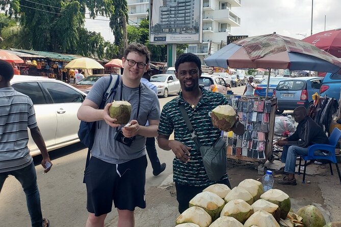 Accra Detailed City Tour - Makola Market and Independence Square: street life and national pride close together