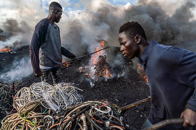 Accra E-waste and Recycling experience in Agbogbloshie - Should you book Kwame Tours for Agbogbloshie?