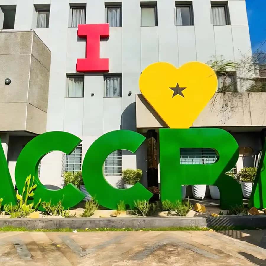 ACCRA GUIDED CITY TOUR, GHANA - Makola Market on Kojo Thompson Road: Learning Accra Through Shopping
