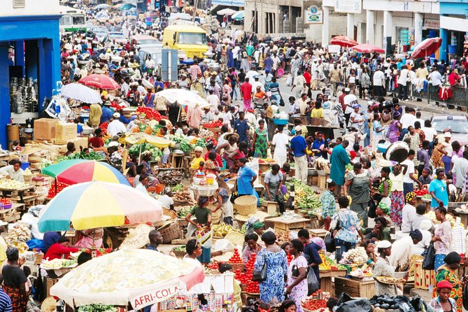 Accra Markets Tour - Makola Market: learning the market rhythm and what to prioritize