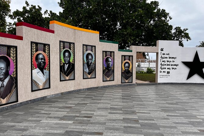 Accra Slave Castle and City Private Tour with Pick up - Kwame Nkrumah Memorial Park: start with the why, not just the where