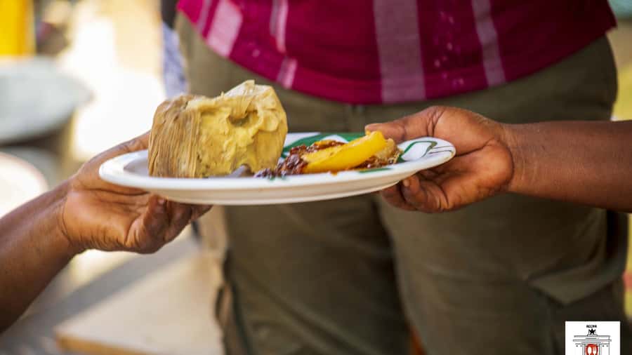 Accra Street Food Tour: Makola Market Tour With Full Lunch - Full Lunch at a Local Restaurant, and What It Adds