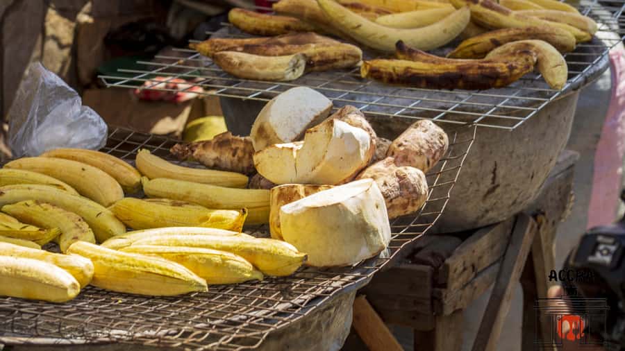 Accra Street Food Tour: Makola Market Tour With Full Lunch - Walking, Shoes, and Rain or Shine Reality
