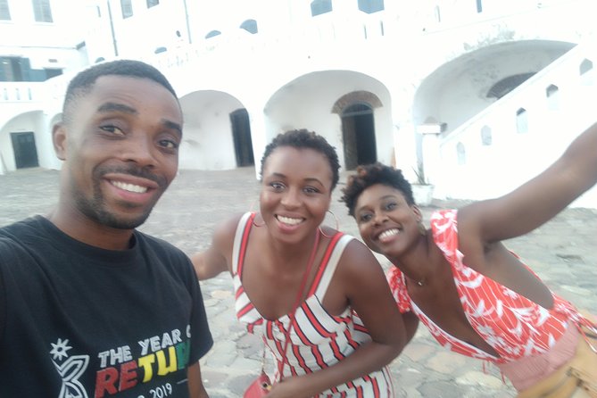 Accra To Cape Coast And Elmina Day Tour - Lunch, bottled water, and small comfort wins on a 11 to 13 hour day