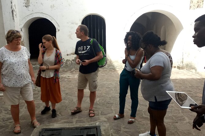 Cape Coast ,Elmina Castle and Kakum Full-Day Tour - Cape Coast Walk and the ocean lunch stop: where you reset