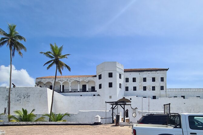 Cape Coast Tour (Slave market & river site) - A tough day, handled with structure: leaving Accra at 6:00 am