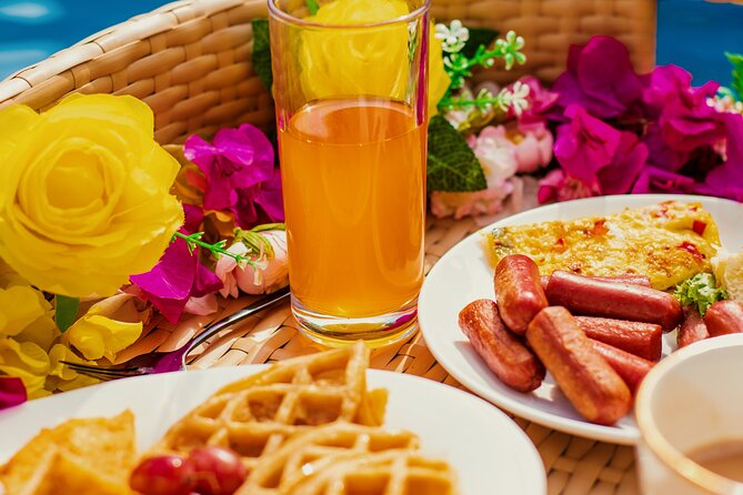 Floating Brunch Pool Experience - How the Timing Works From Start to Finish
