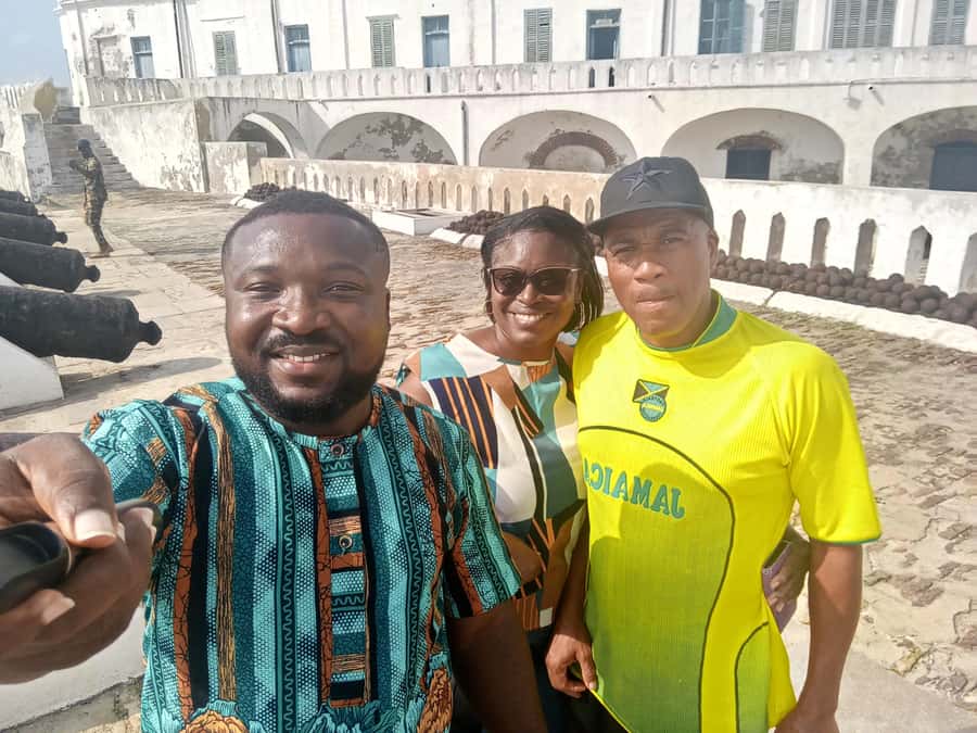 From Accra: Cape Coast and Elmina Castles Day Trip - Why this day trip feels different on the coast