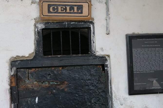 Full- Day Cape Coast Castles and Kakum Canopy Private Tour - The early start, and why it works