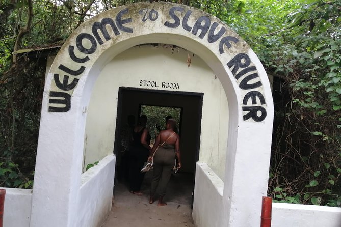 Full- Day Cape Coast Castles and Kakum Canopy Private Tour - Practical tips to make the day easier on you