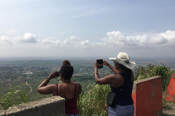 Ghana Eastern Explorer - Boti Falls, Aburi Gardens & Tetther Quarshie Cocoa Farm - Your guide Nana: friendly, prompt, and practical