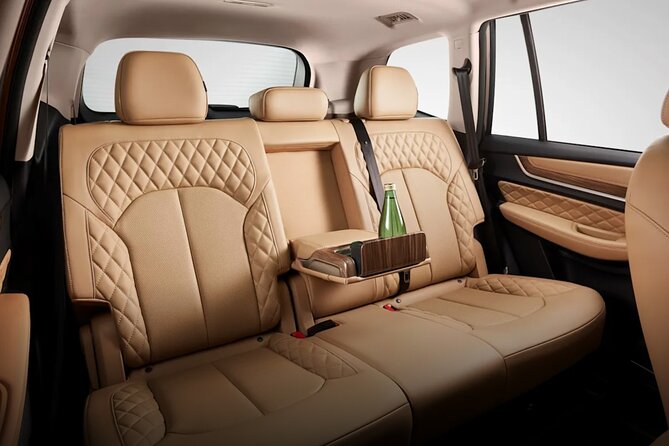 Private Airport Transfer to from ACC Kotoka by Business Car - The Business Car Ride: MG RX8 or Mercedes E-Class Comfort