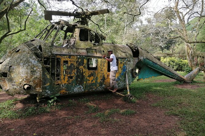 The Botanical Gardens and Water Falls Experience - Private Tour - What is included: transport, lunch, tickets, and the small comforts